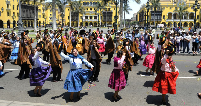 Tag på en rundrejse i Peru og Bolivia